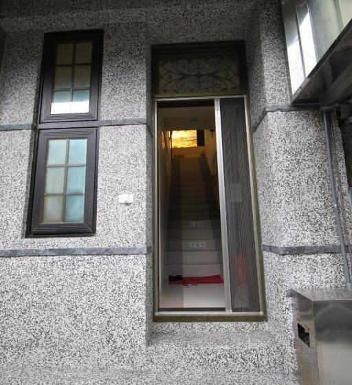 تختخواب و صبحانه He Feng Xiao Zhu