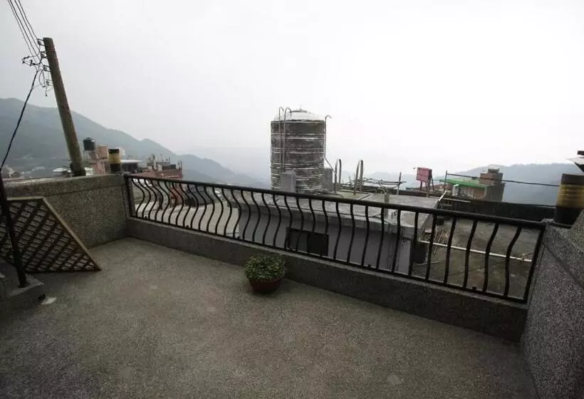 تختخواب و صبحانه He Feng Xiao Zhu