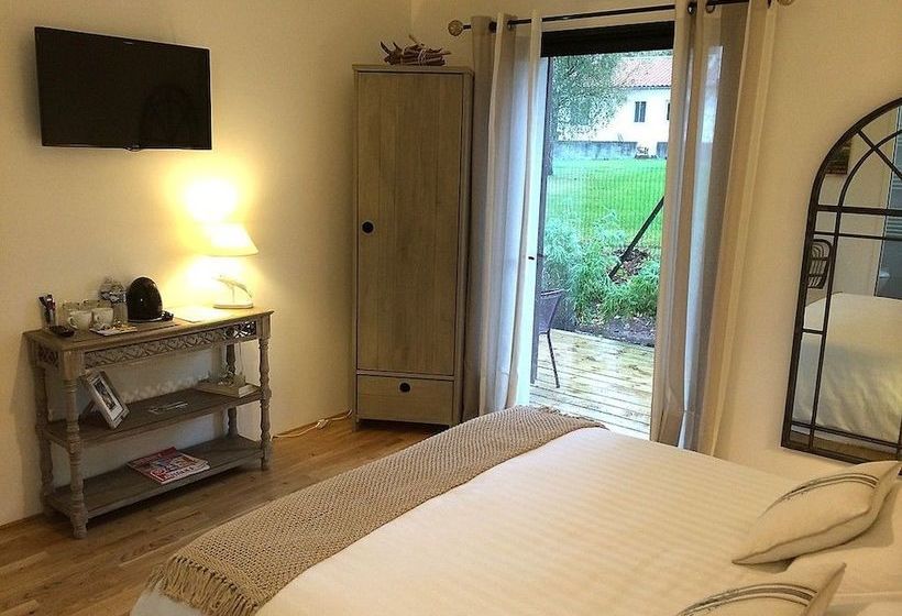 تختخواب و صبحانه La Villa D Escoublac