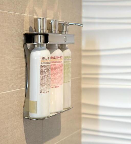 בית מלון כפרי 250 Main