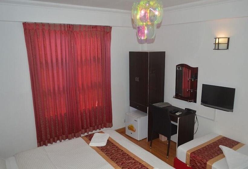 هتل G10 Beach Inn