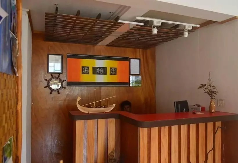 هتل G10 Beach Inn