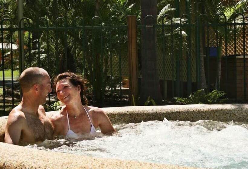 בית מלון כפרי Lorikeet Holiday Park