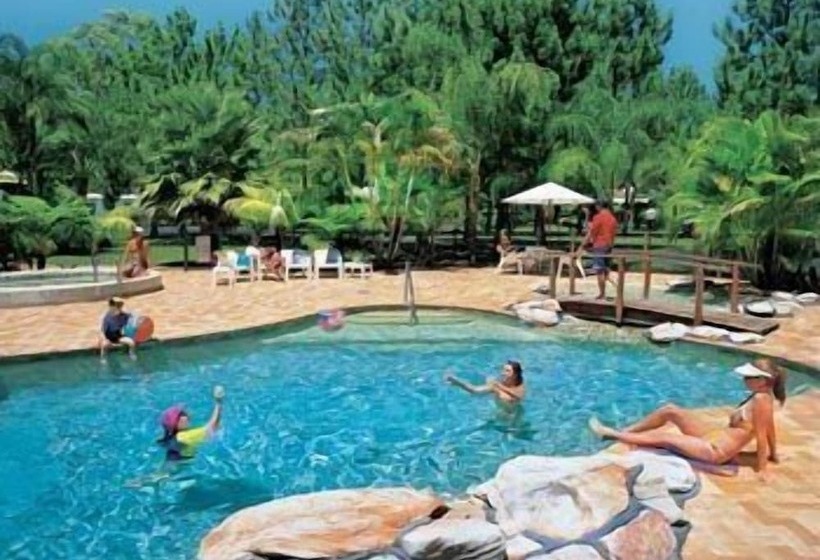 בית מלון כפרי Lorikeet Holiday Park