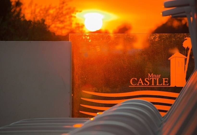 Hotel Mnar Castle