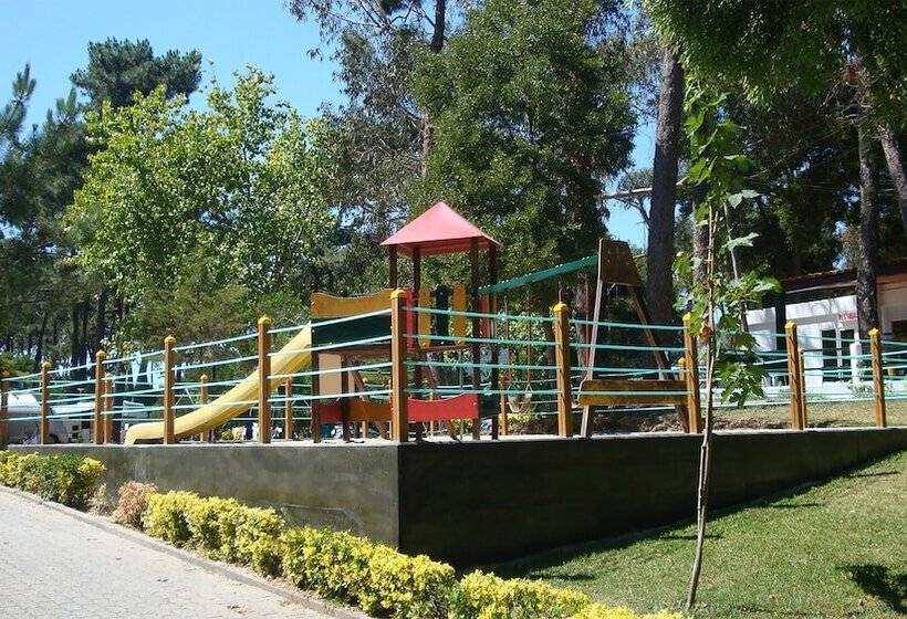 هتل Parque De Campismo Orbitur Caminha
