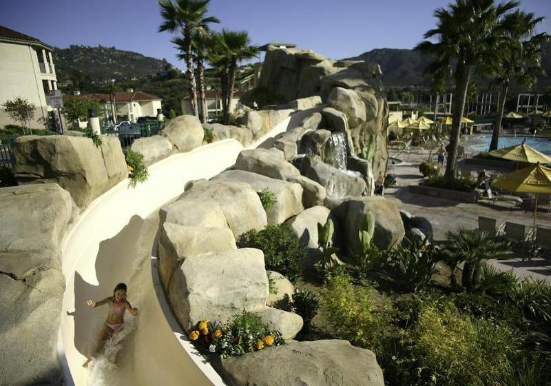 호텔 Villas On The Greens At The Welk Resort