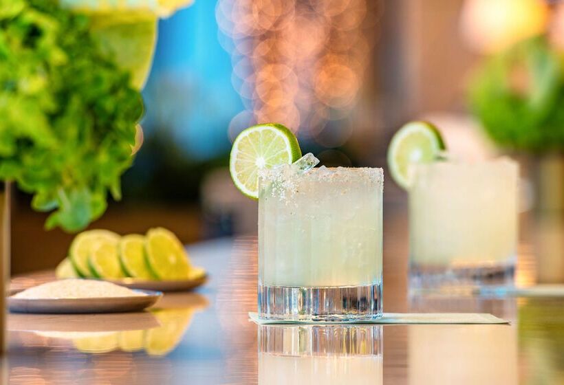 בית מלון כפרי Waldorf Astoria Beverly Hills