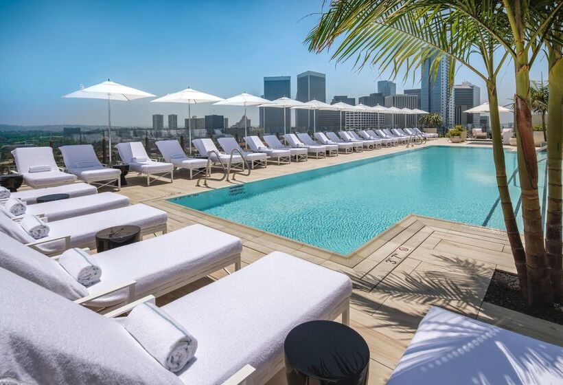 בית מלון כפרי Waldorf Astoria Beverly Hills