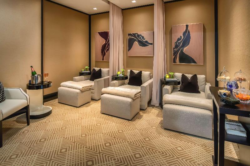 בית מלון כפרי Waldorf Astoria Beverly Hills