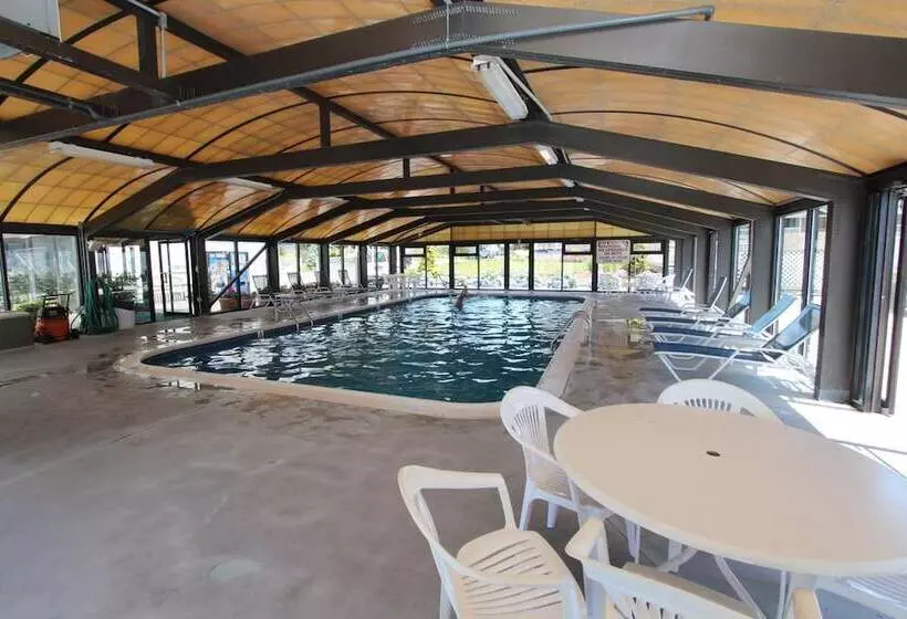 Hotelli Wellington Resort