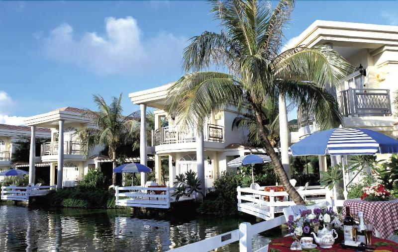 Swan Lake Villa Resort