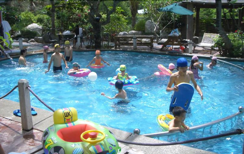 Swan Lake Villa Resort