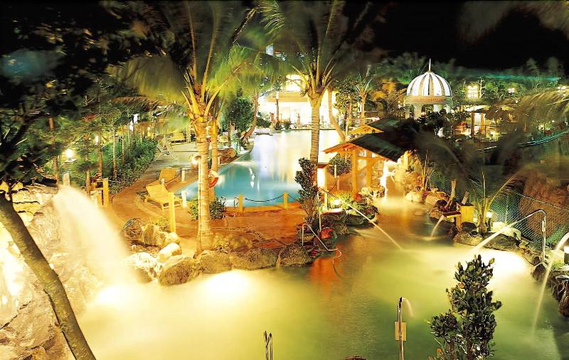 Swan Lake Villa Resort