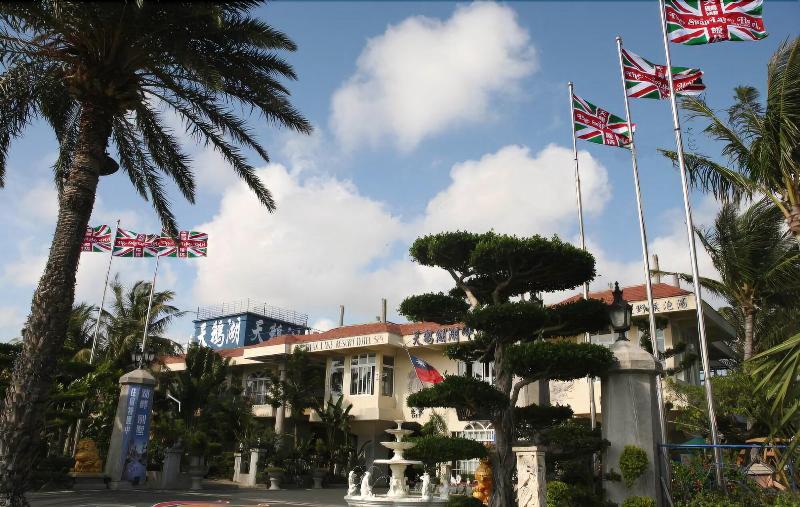 Swan Lake Villa Resort