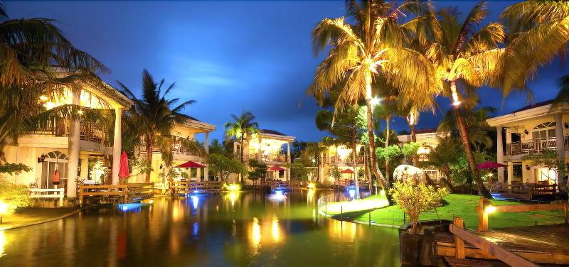 Swan Lake Villa Resort