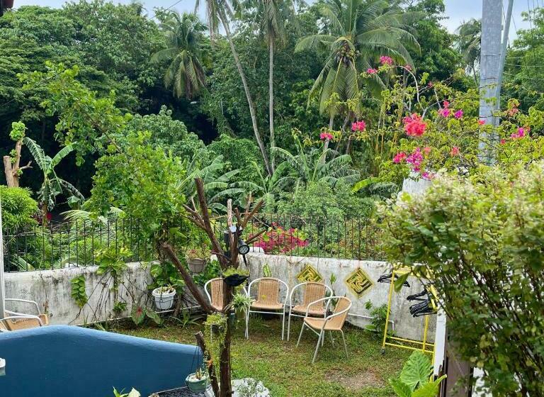 فندق صغير Backpacker Bamboo Room By The Bay