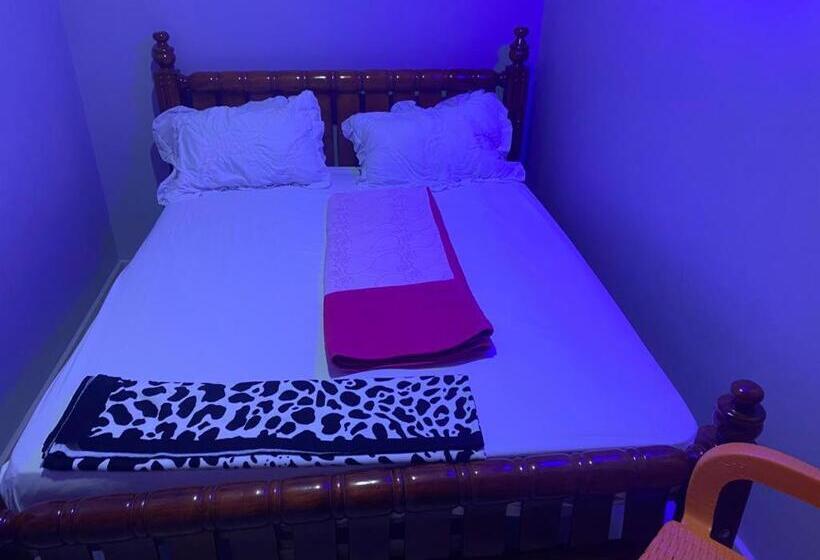 هتل M Three Stella