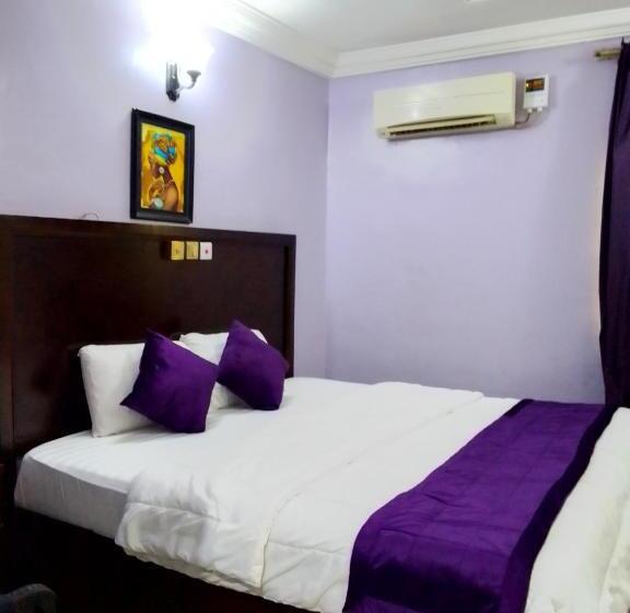 هتل Malvern Suites