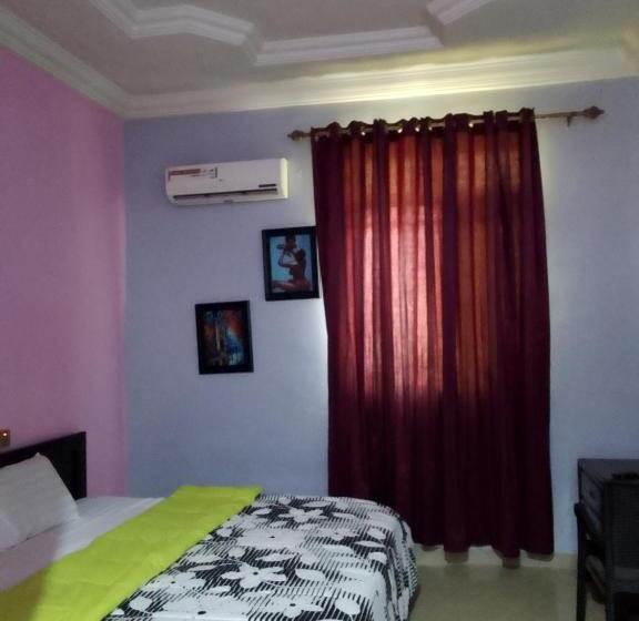 هتل Malvern Suites