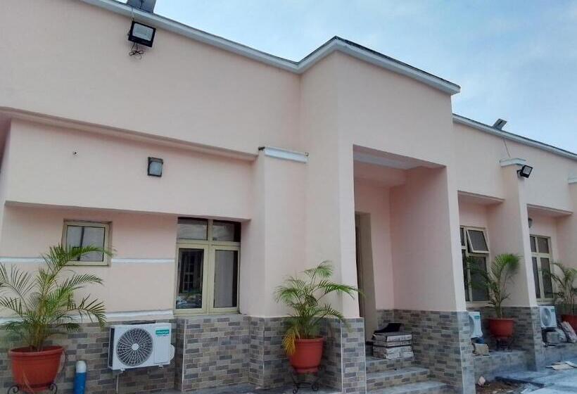 هتل Malvern Suites