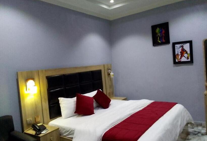 هتل Malvern Suites