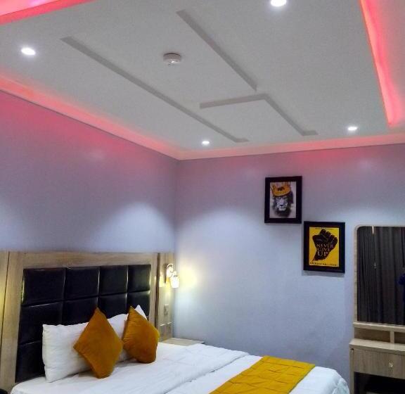 هتل Malvern Suites