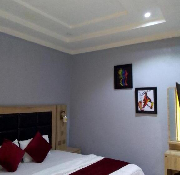 هتل Malvern Suites