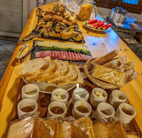 Отель Rifugio Aleve