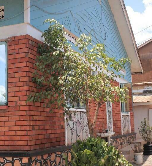 پانسیون Emmas Guest House