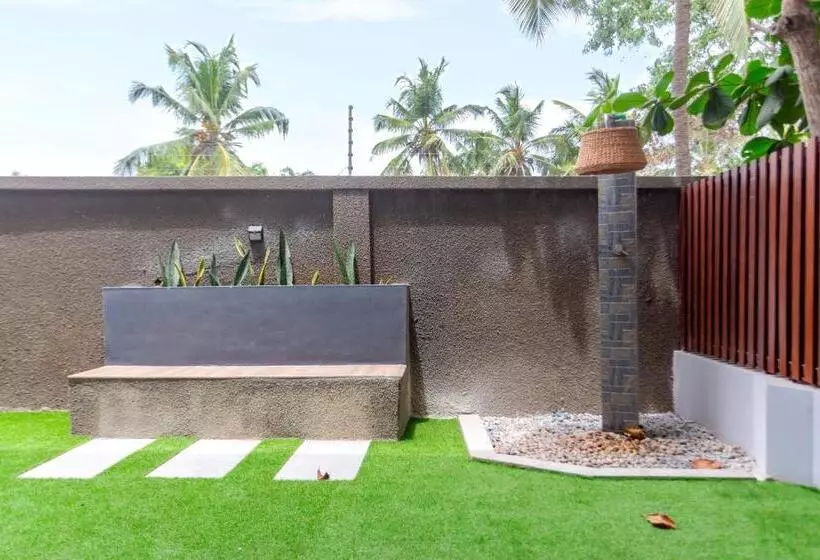 ホテル Serenity Residences & Spa   Kokrobite Beach