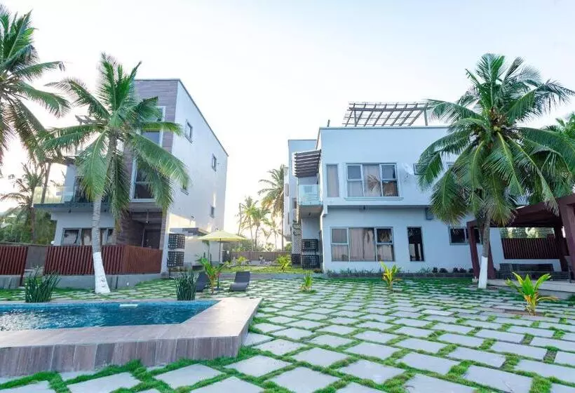 ホテル Serenity Residences & Spa   Kokrobite Beach