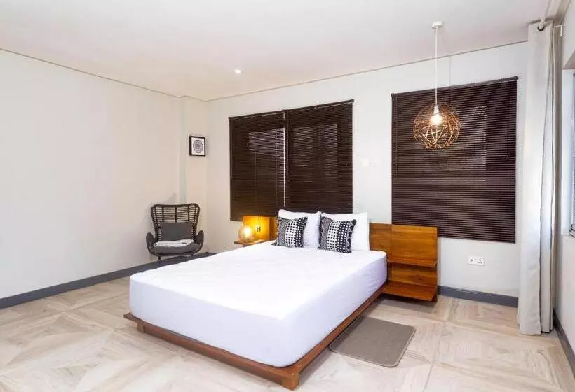 ホテル Serenity Residences & Spa   Kokrobite Beach