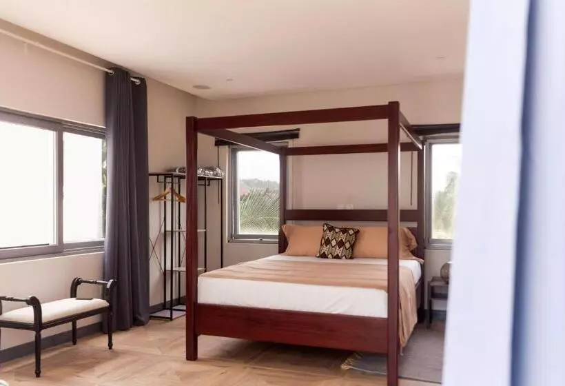 ホテル Serenity Residences & Spa   Kokrobite Beach