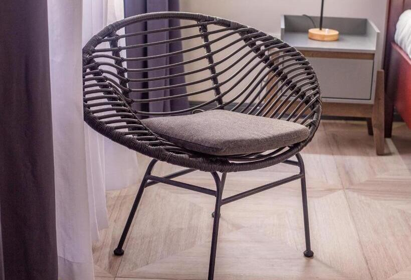 Hotel Serenity Residences & Spa   Kokrobite Beach