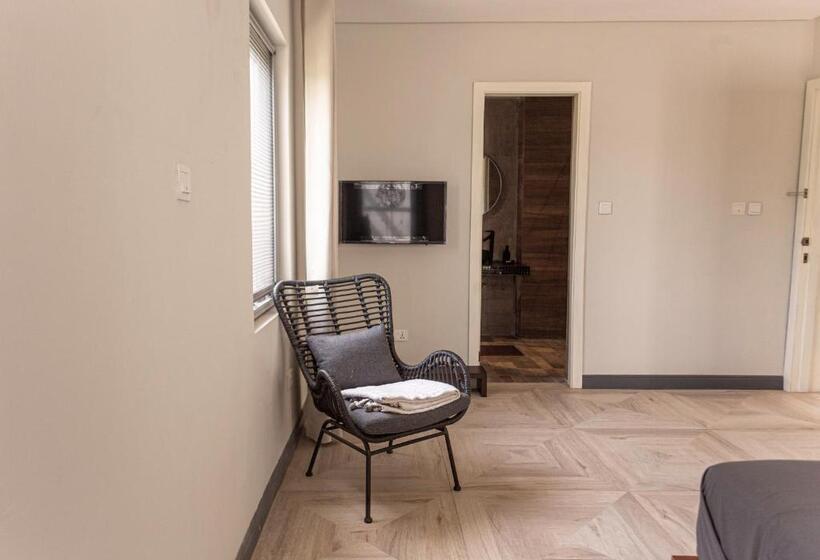 Hotel Serenity Residences & Spa   Kokrobite Beach