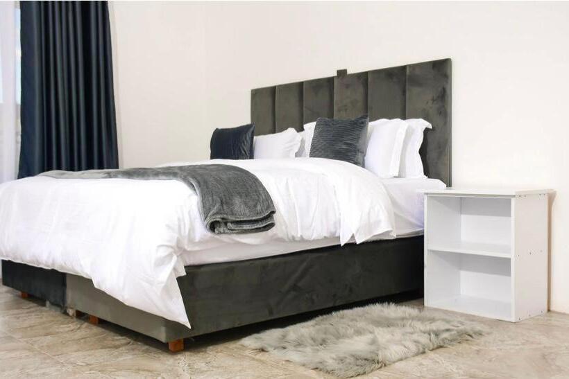 پانسیون Deluxe And Standard En Suite Rooms At The White House