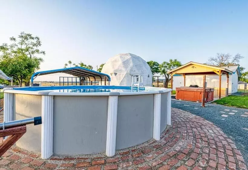 Majatalo The Marysville Dome   Grannie House