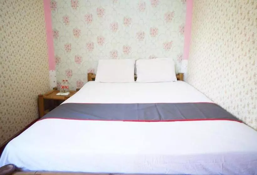 هتل Collection O 93000 Karona Berg Homestay & Cafe