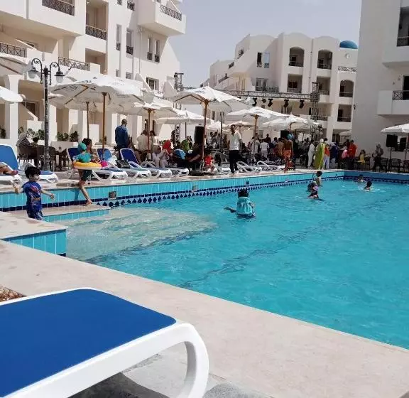شاليه مميز بمنتجع سانتوريني