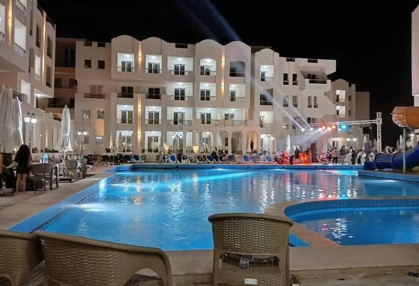 شاليه مميز بمنتجع سانتوريني