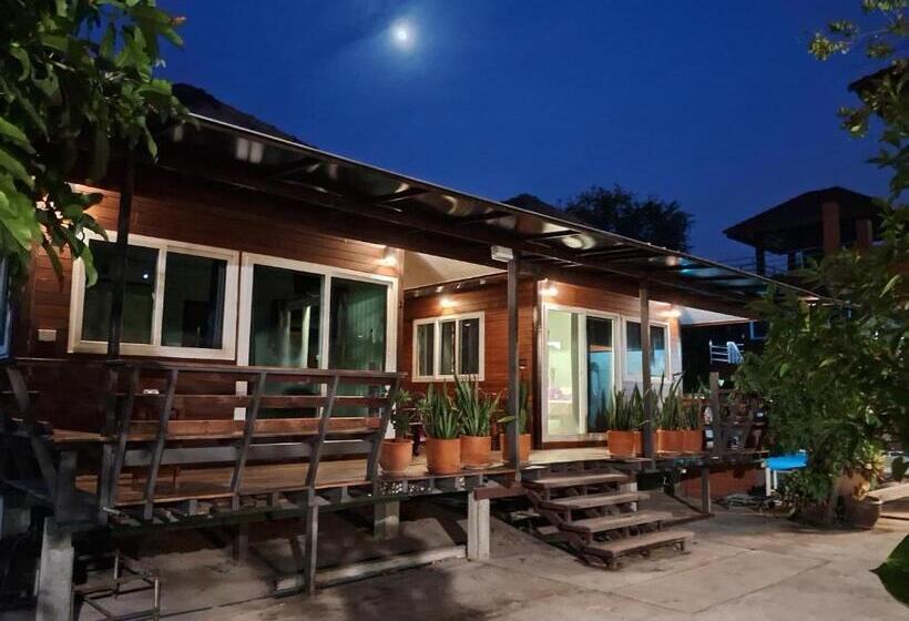 Bed and Breakfast Rabbit House แรบบิท เฮ้าส์