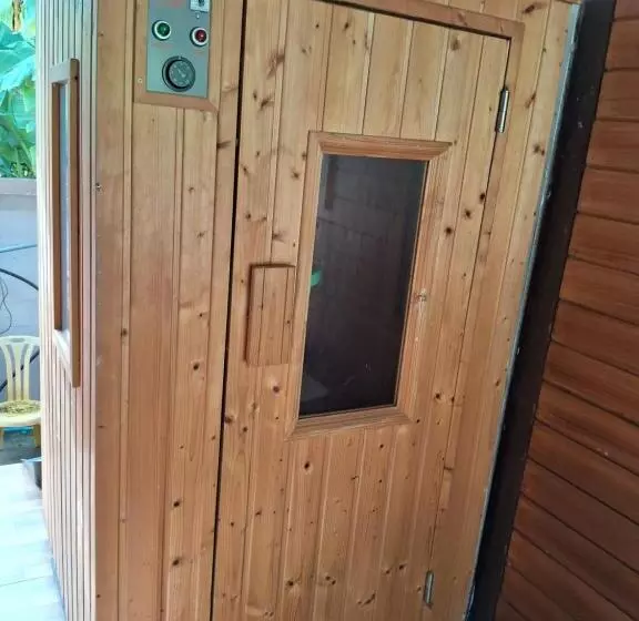 Aamiaismajoitus (B&B) Rabbit House แรบบิท เฮ้าส์