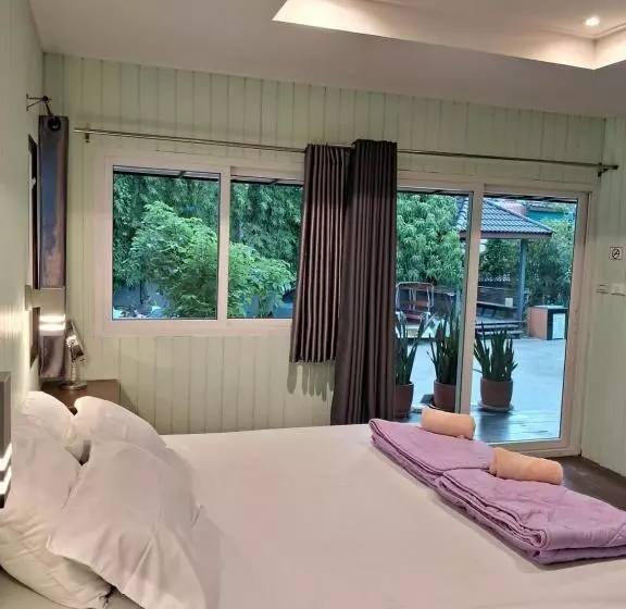 Aamiaismajoitus (B&B) Rabbit House แรบบิท เฮ้าส์