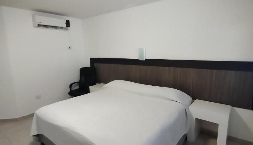 בית מלון כפרי Casa Blanca