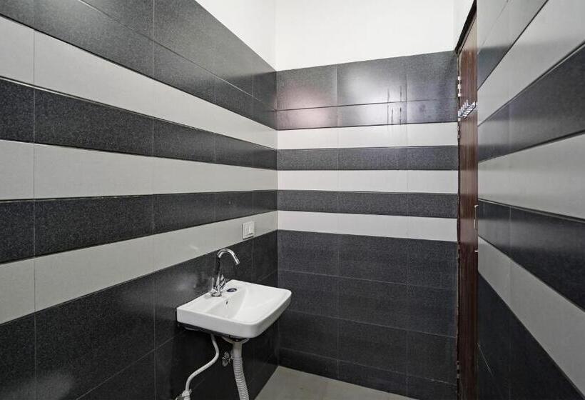 Oyo Flagship Hotel Lotus Highway Inn