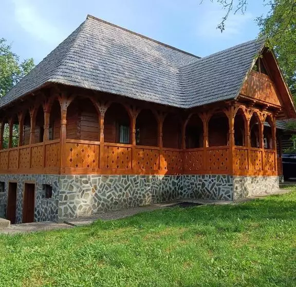 Majatalo Casa De Vacanta Padis