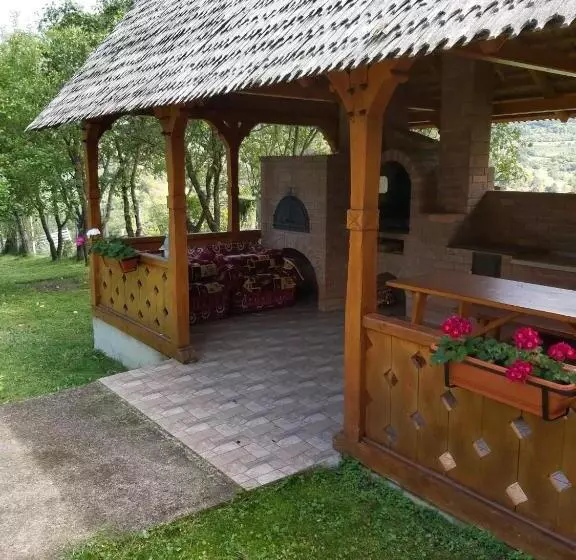 Majatalo Casa De Vacanta Padis