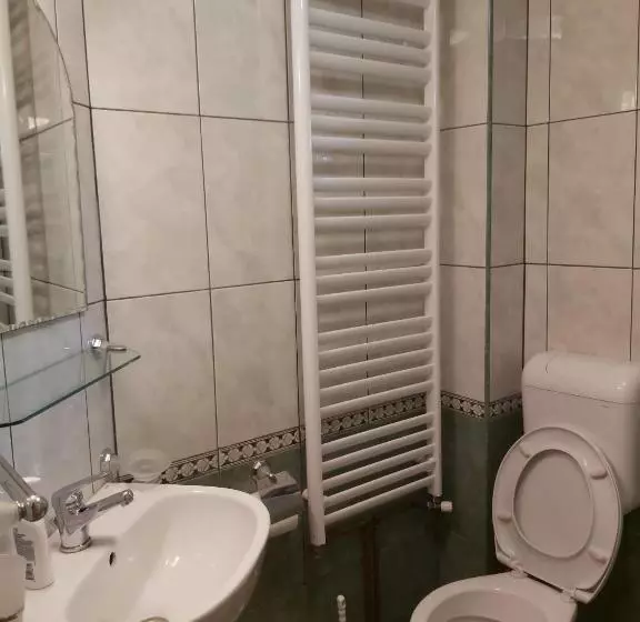 Majatalo Casa De Vacanta Padis