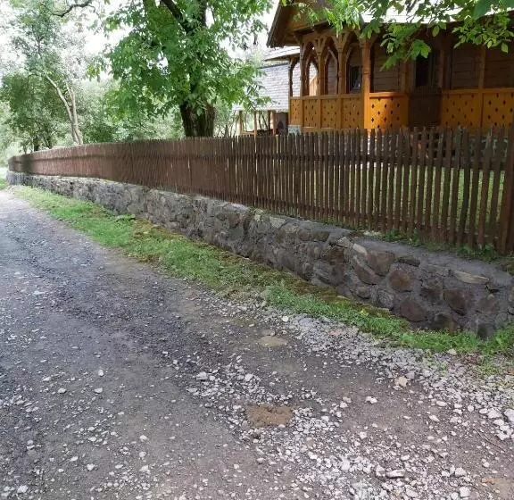 Majatalo Casa De Vacanta Padis